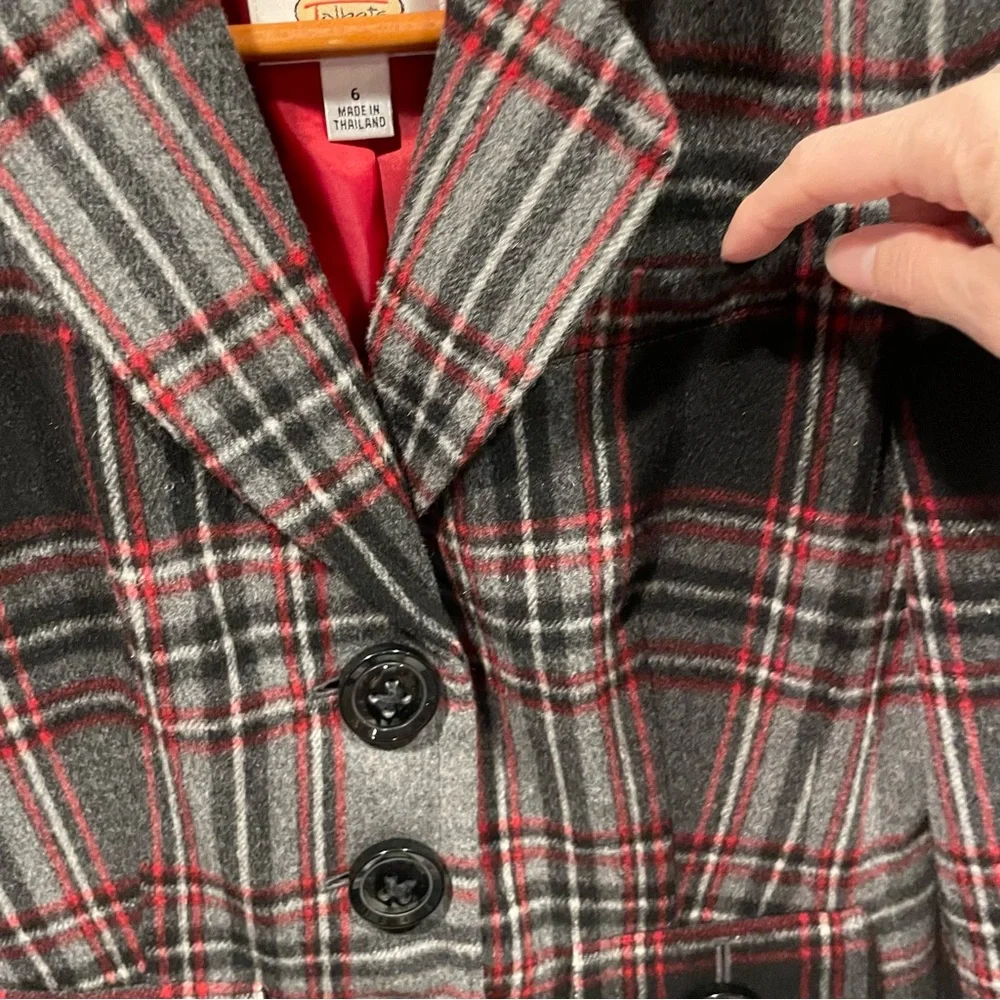 Cute red gray plaid wool blend chunky button blazer Talbots lined pockets